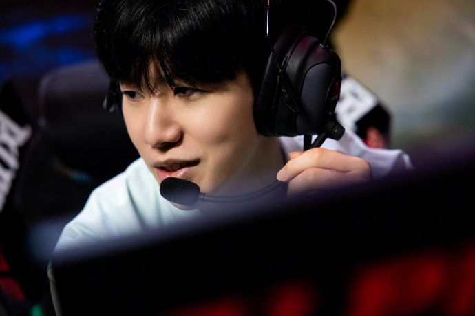 场高水平的 场高水平的